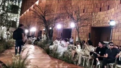 Ông xã Kin Nguyễn quạt mát cho vợ Thu Thủy