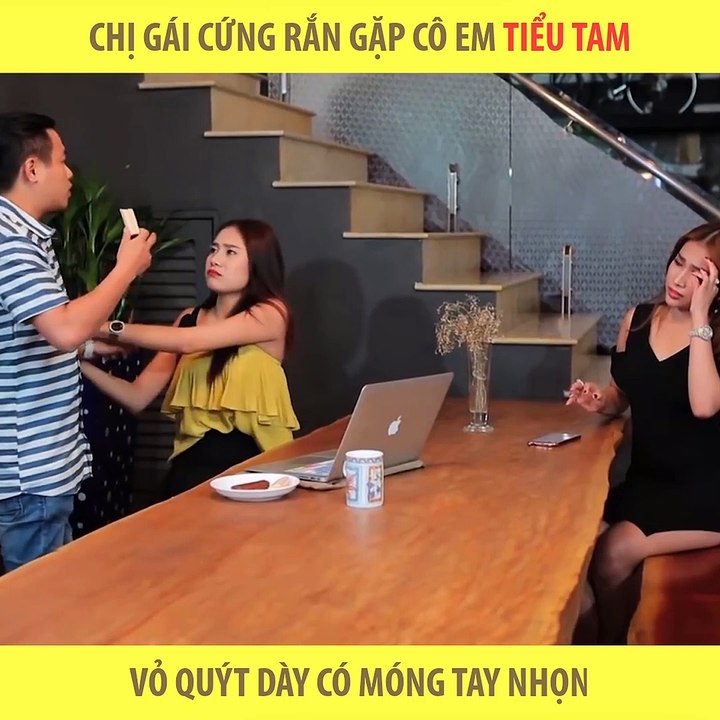 CHỊ GÁI CỨNG RẮN GẶP CÔ EM TIỂU TAM-YANNEWS