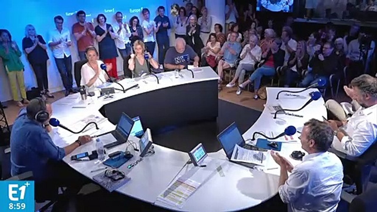 Les derniers mots de Nikos Aliagas : "Je pars comme un homme libre et un homme qui vous aime"