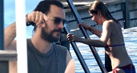 Emre Yetkin eşi Burcu Biricik'i bikinili görüntüleyen magazincilere sert çıktı