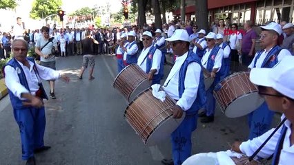 Скачать видео: EDİRNE Kırkpınar Ağası Selim'e görkemli karşılama