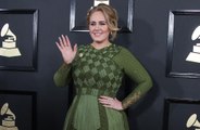 Adele está organizando despedida de solteira de Jennifer Lawrence