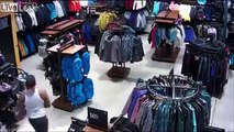 Ils dévalisent 30000€ de vêtement North Face en quelques secondes dans un magasin !