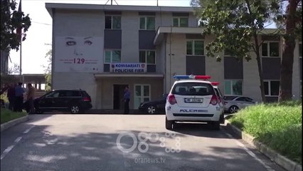 RTV Ora - Fier, arrestohen dy policë, lejonin kultivimin e kanabisit duke marrë përfitime