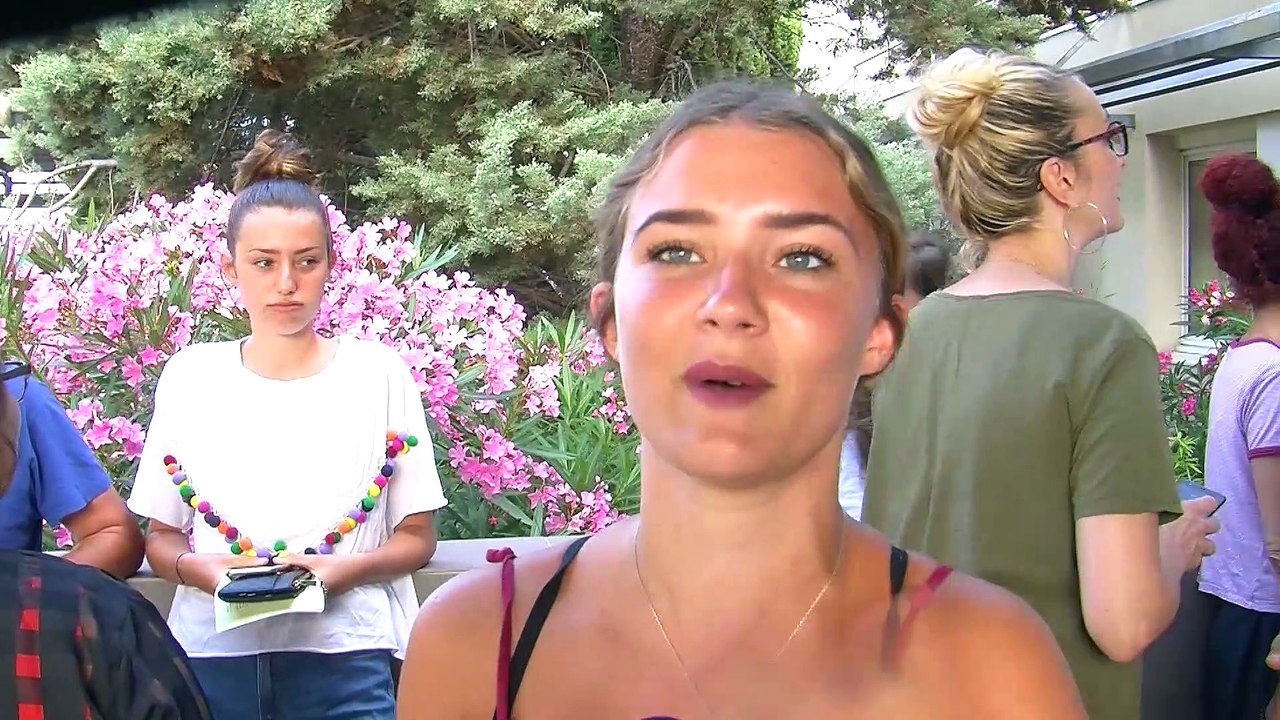 Ambiance et réactions des bacheliers