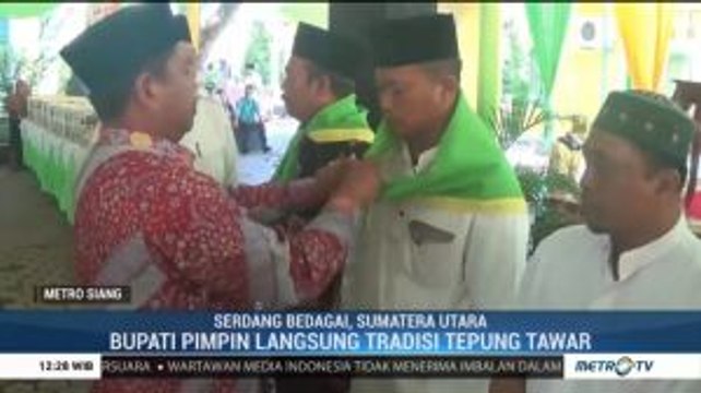 Tradisi Tepung Tawar Calon Haji Serdang Bedagai