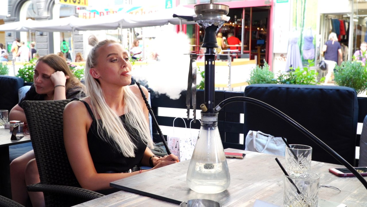 Shishabars droht mit Raucherverbot das Aus