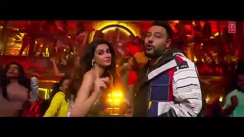 Sheher Ki Ladki Song | Khandaani Shafakhana | Tanishk Bagchi, Badshah, Tulsi Kumar, Diana Penty
