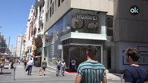 OKDIARIO en la nueva tienda de Huawei en Gran Vía 48