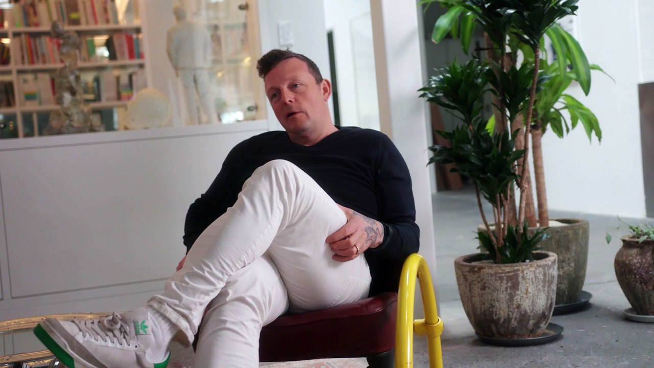 Savoir-faire : les secrets de confection du sac Louis Vuitton par l'artiste Urs Fischer - Questionnaire