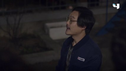 حينما تعيش دور البطولة بعد أن تغير مصباحًا كهربائيًا