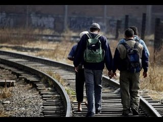 MEXICANOS VIAJAN DE EUA A MX PARA CREAR CON AMLO AGENDA DEL INMIGRANTE