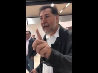 PANISTA CUESTIONA A NOROÑA EN SALA VIP