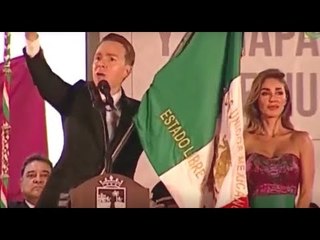 MANUEL VELASCO QUIERE HUESO CON AMLO