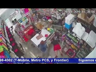 NIÑOS Y SEÑORAS AL SUELO POR BALACERA EN PAPELERÍA EN REYNOSA TAMAULIPAS
