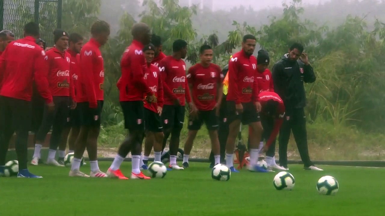 المنتخب البيروفي يستعد لمواجهة نظيره البرازيلي في نهائي بطولة "كوبا أميركا" في كرة القدم