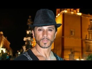 ¡SERGIO MAYER VUELVE A PETARDEAR! EL DIPUTADO AHORA INVITA A BAJAR LIBROS ILEGALMENTE ¡NO DA UNA!