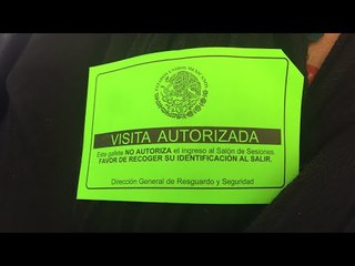 En Cámara de Diputados esperando acreditación de prensa para ceremonia de investidura