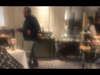 FOTOS DE HIJO MAYOR DE AMLO DESAYUNANDO EN EXCLUSIVO HOTEL DE ESPAÑA GENERA CONTROVERSIA EN REDES