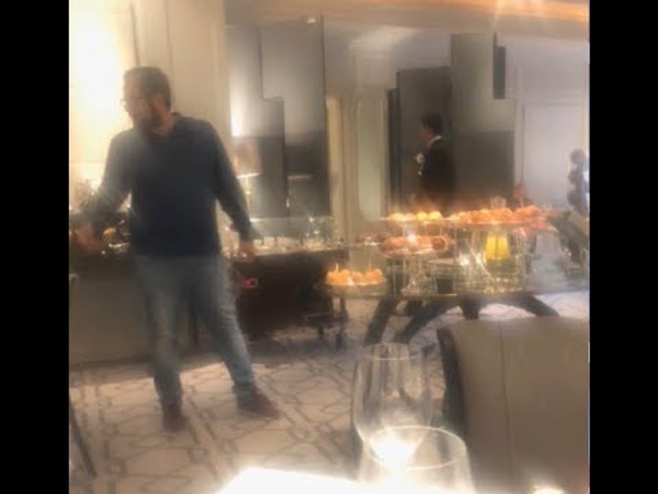 AMLO SOBRE SU HIJO FIFÍ (COMO LO TACHÓ LORET DE MOLA) Y LA FOTO EN LUJOSO HOTEL DE MADRID. SORPRENDE