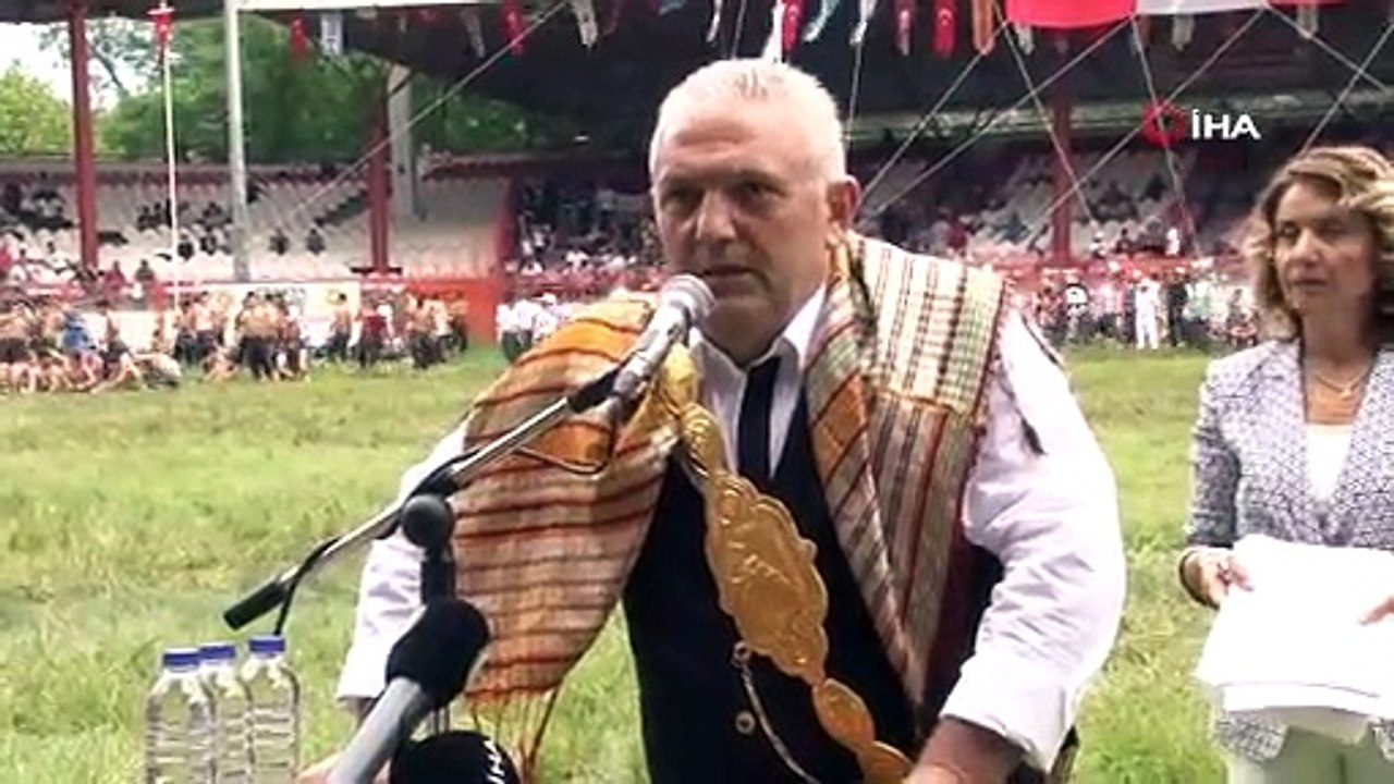 Kırkpınar’ın açılış töreninde ’ıslıklama’ krizi