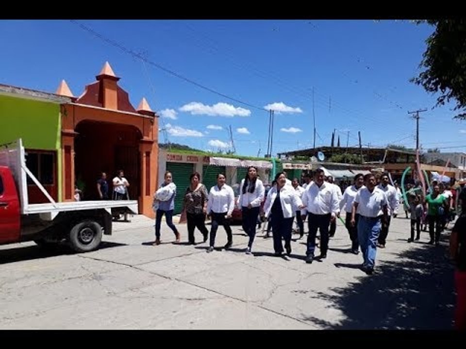 ALCALDESA PRIISTA DE OAXACA RENUNCIA A MINUTOS...