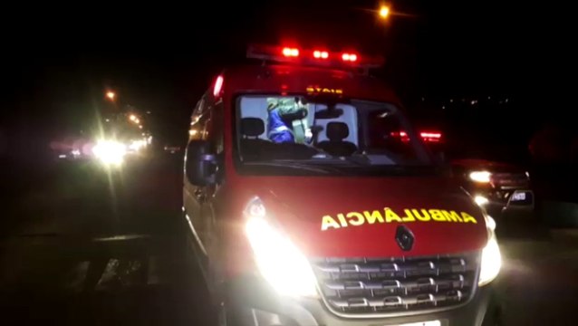 Veículos se envolvem em colisão no Bairro XIV de Novembro