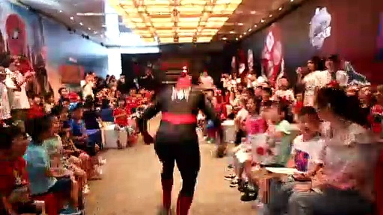 SPIDER-MAN- FAR FROM HOME Film - China Vlog