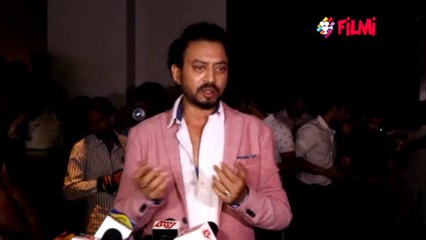 Dimple Kapadia in THIS picture shows her bossy pose; Check Out Here | FilmiBeat