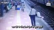 जान देने के लिए रेलवे ट्रैक पर कूदे बुजुर्ग की सुरक्षाकर्मियों ने बचाई जान, कैमरे में कैद हुई घटना