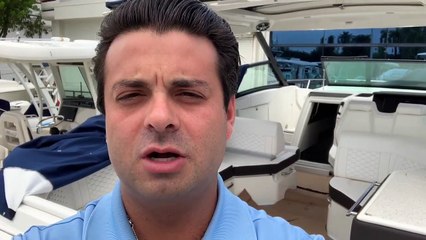 2019 Sea Ray 320 Sundancer Outboard for sale at MarineMax Pompano Beach
