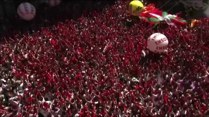 Les images de l’ouverture du festival des courses de taureaux de San Fermin, en Espagne