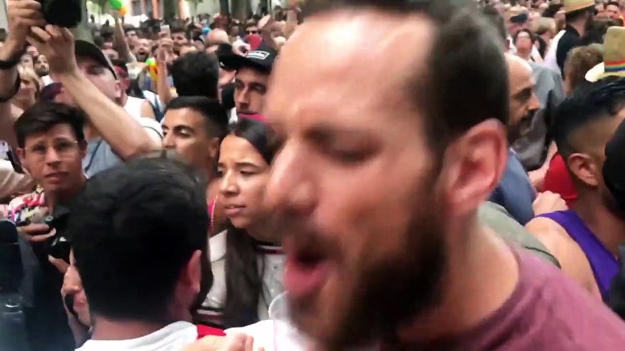 Dirigentes de Cs acorralados en el Orgullo