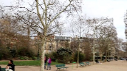 Around the Eiffel tower in Paris, France || StayAway