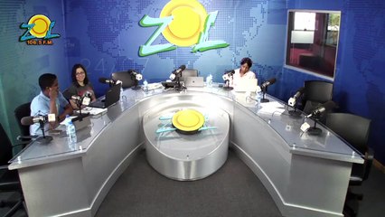 Ernesto Jiménez: "Danilo Medina tiene el país paralizado esperando su decisión".