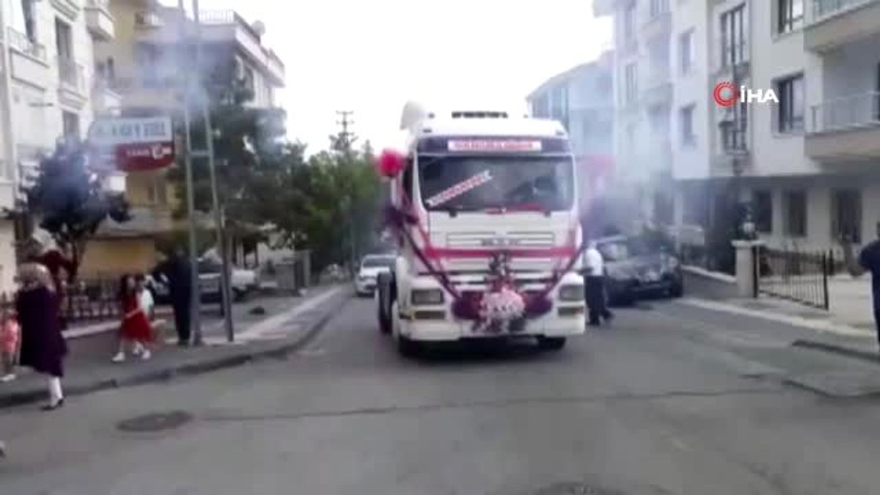 Böyle gelin arabası görülmedi...Gelin almaya "Tır" ile gittiler