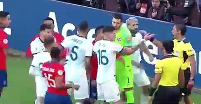 Football - Copa America - Lionel Messi And Medel Fight - Argentina Vs Chile