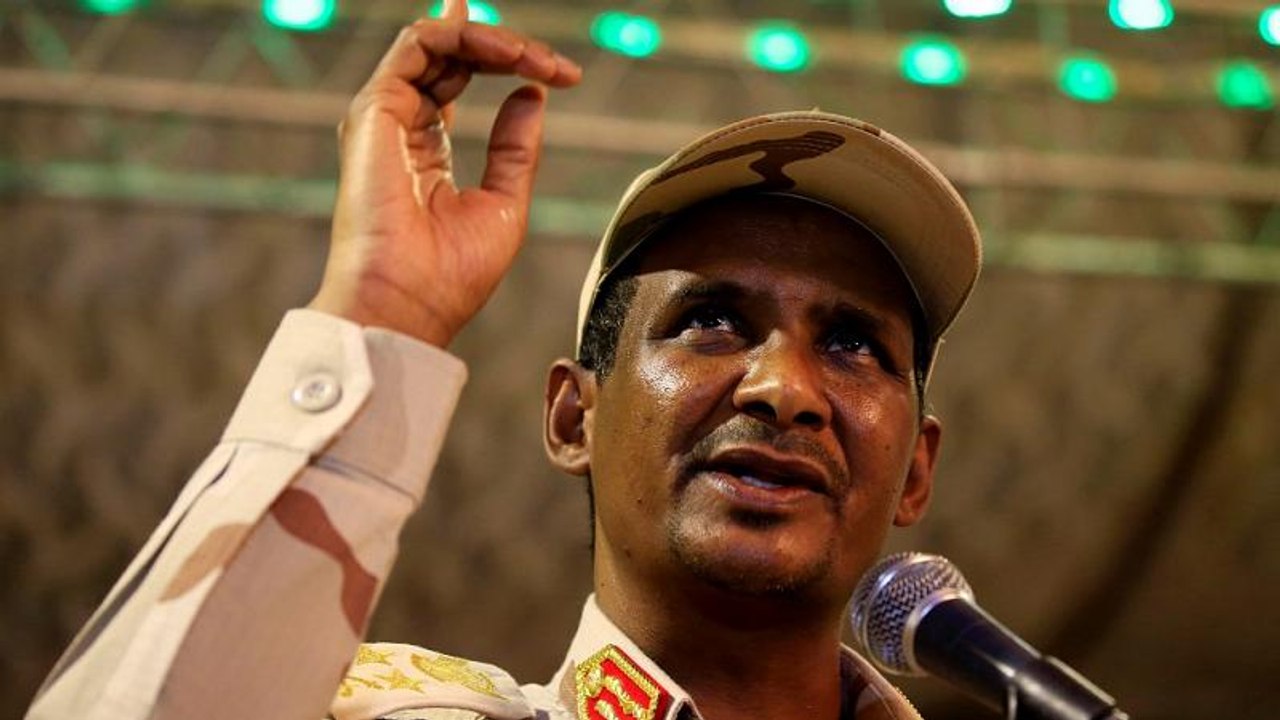 Sudan's military leader welcomes power-sharing deal