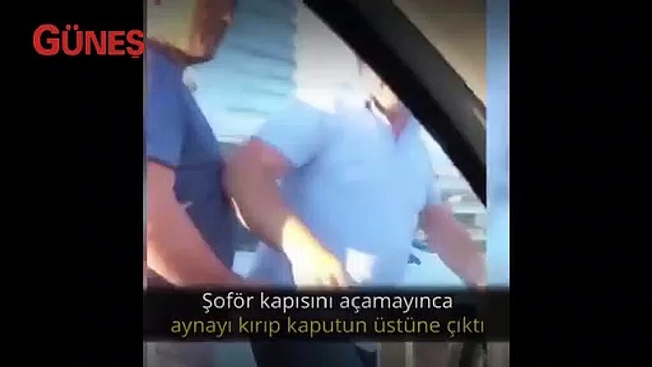 Şehir magandaları hamile kadının bulunduğu araca saldırdı