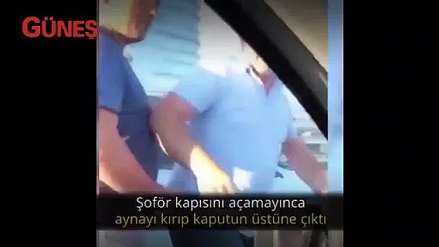 Şehir magandaları hamile kadının bulunduğu araca saldırdı