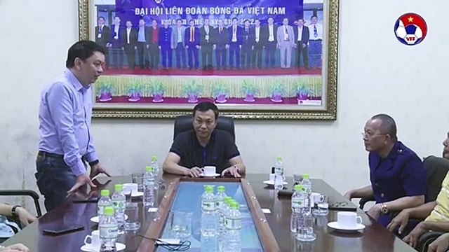 Tân trưởng ban bóng đá nữ Phạm Thanh Hùng gặp mặt ban huấn luyện đội tuyển nữ quốc gia | VFF Channel
