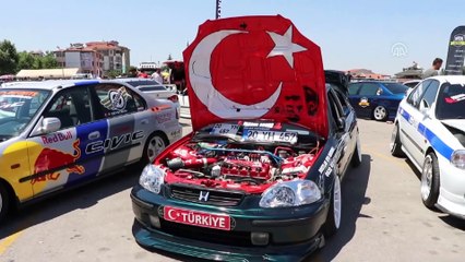 Modifiye araç tutkunları Denizli'de buluştu