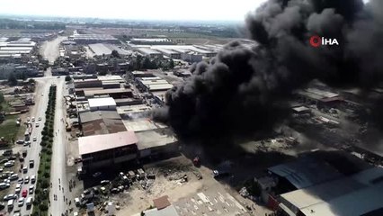 Plastik geri dönüşüm fabrikasında yangın