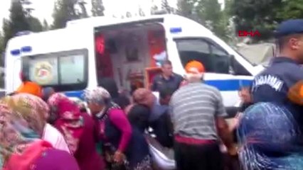 ANTALYA Alanya'da hortum şenlik çadırlarını devirdi 6 yaralı