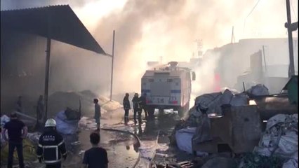 Geri dönüşüm fabrikasında yangın (3)