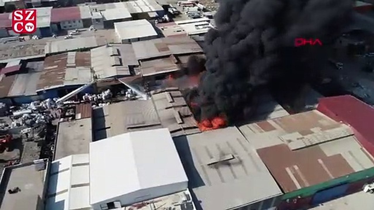 Adana’da plastik geri dönüşüm fabrikasında büyük yangın