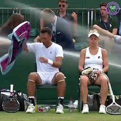 L'arrosage automatique se met en marche en plein match à Wimbledon