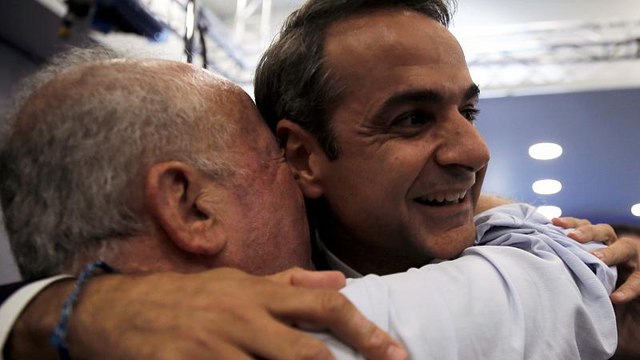 Greek elections: Conservatives win power from Syriza