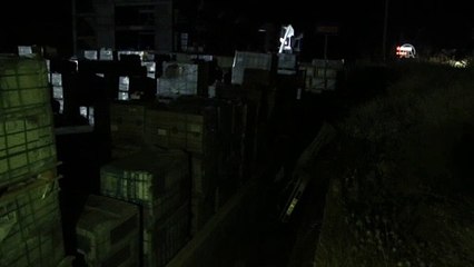 Otomobil beton duvarlar arasına devrildi: 6 yaralı - SİVAS