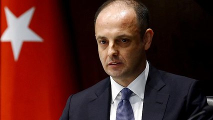 Τουρκία: Πτώση της λίρας μετά την απομάκρυνση του κεντρικού τραπεζίτη